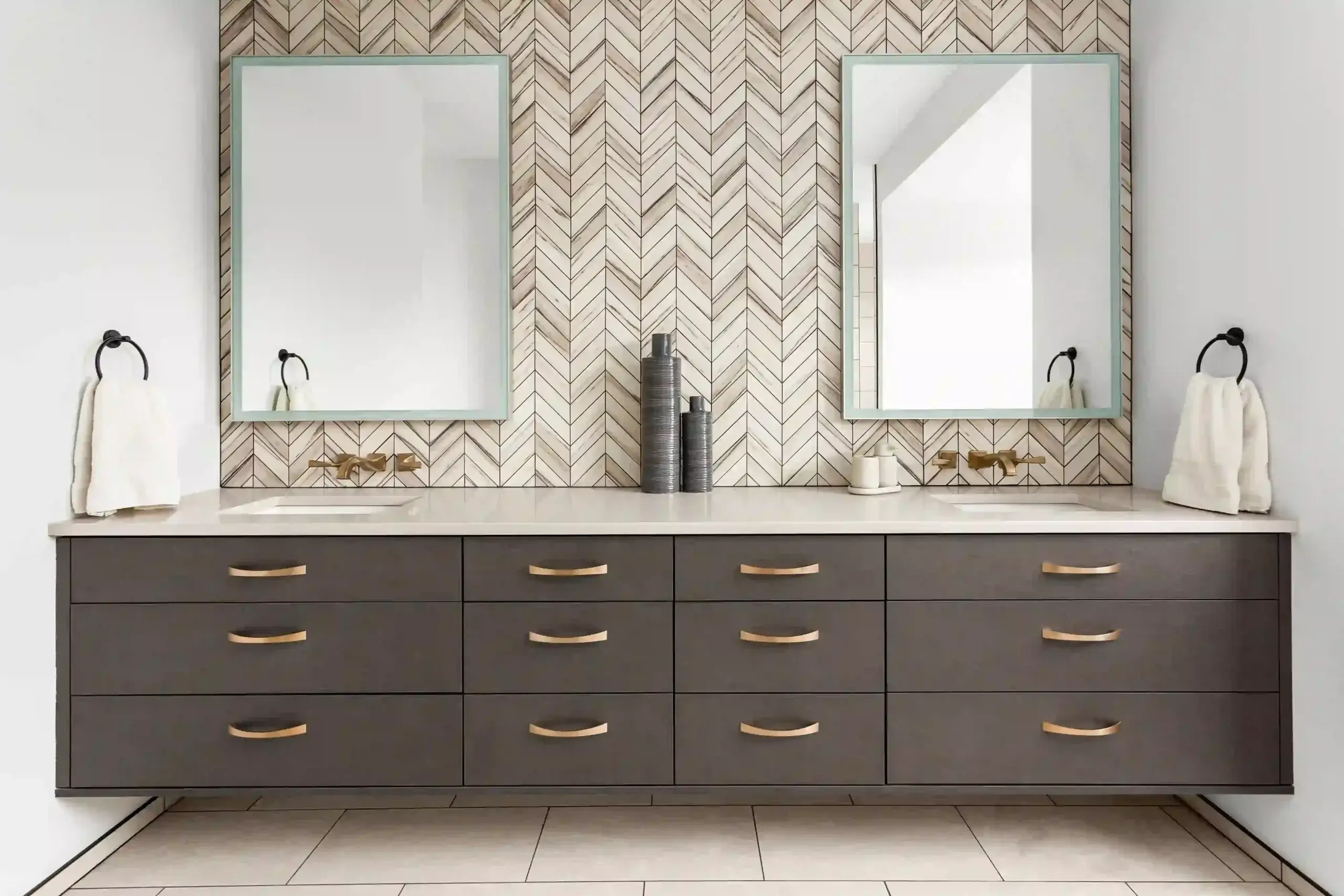 Modern bathroom vanity